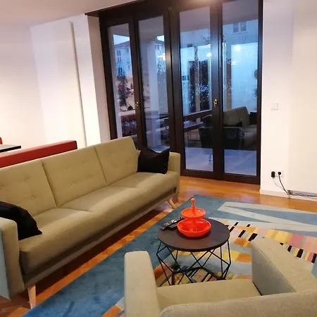 Apartment Exklusive In Architekten Villa, Naehe Theater Meiningen