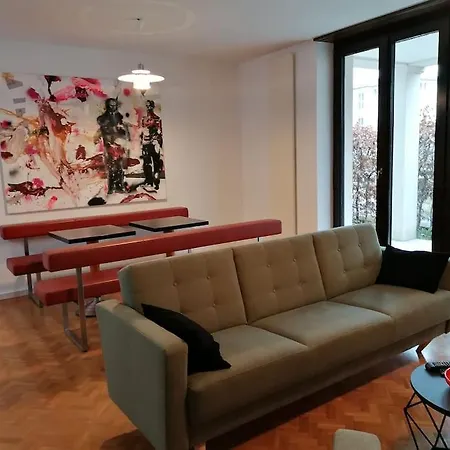 Apartment Exklusive In Architekten Villa, Naehe Theater Meiningen