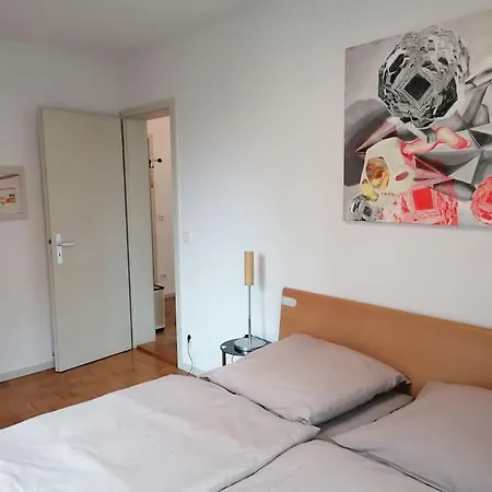 Apartment Exklusive In Architekten Villa, Naehe Theater *