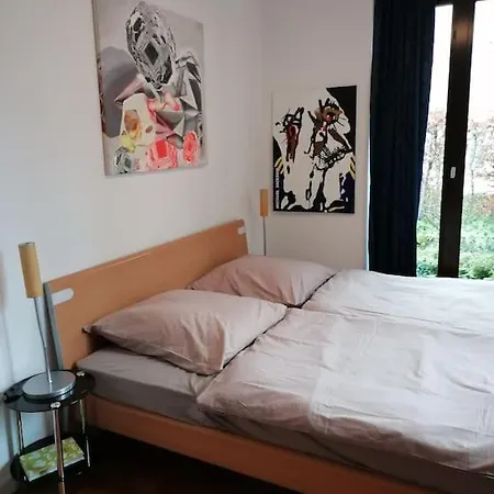 Exklusive In Architekten Villa, Naehe Theater Apartment