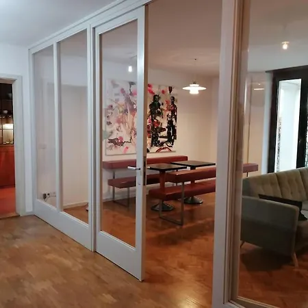 Apartment Exklusive In Architekten Villa, Naehe Theater Meiningen