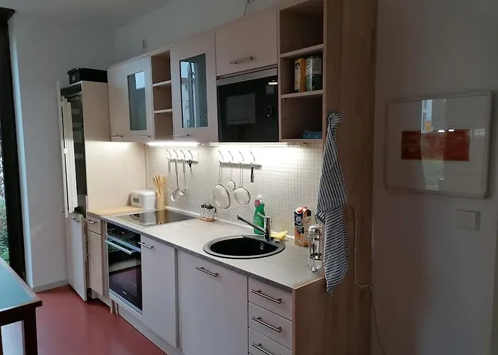 Exklusive In Architekten Villa, Naehe Theater Appartement