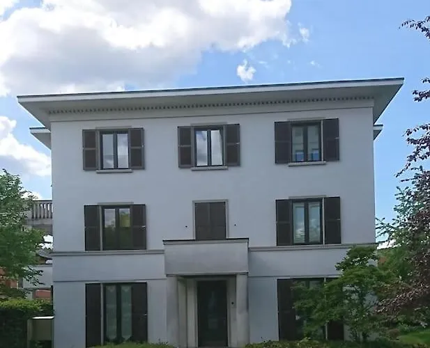 Exklusive In Architekten Villa, Naehe Theater Appartement *