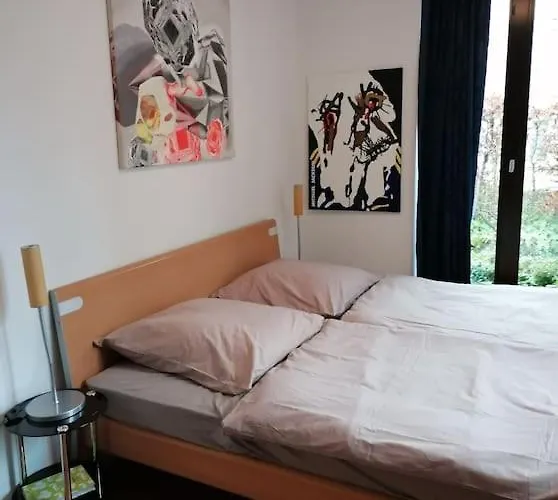 Exklusive In Architekten Villa, Naehe Theater Appartement